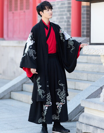 【新品上市】凤歌鸾魏晋情侣汉服男古风中国风黑色系百鸟朝凤大袖红色