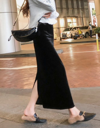 特价捡漏咸柚金丝绒半身裙黑色包臀裙长裙21春季高腰开叉复古显瘦中长