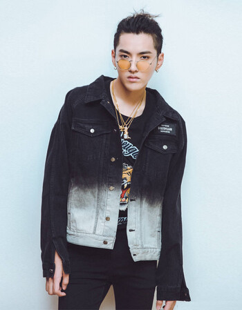 【春上新】中国新说唱吴亦凡牛仔外套男水洗渐变色bf风宽松韩版牛仔
