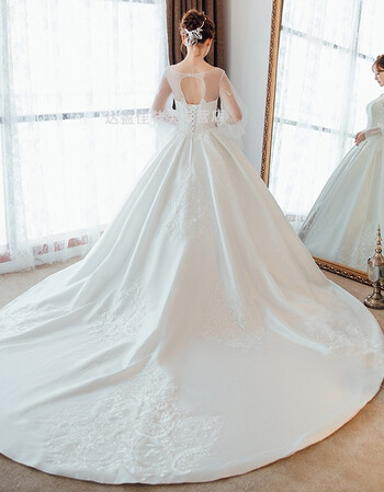 品牌婚纱新款长拖尾公主梦幻新娘结婚礼服宫廷优雅秋冬缎面女婚纱xxs