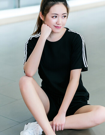 夏尔维纳夏天韩版宽松棒球服健身跑步短裤短装显瘦上衣女运动休闲两件