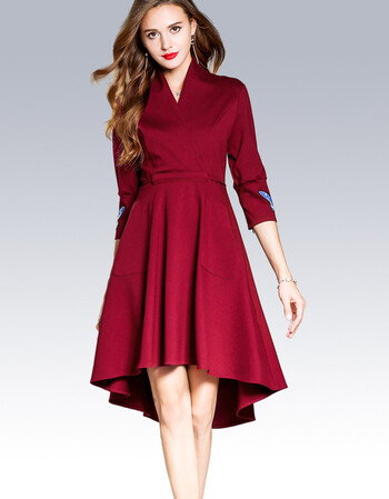 秋冬新款女装复古收腰不规则刺绣燕尾连衣裙 纯色中袖连衣裙 酒红色 m