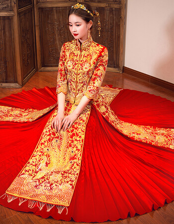 新娘2018新款夏季结婚礼服敬酒服中式婚纱嫁衣龙凤褂秀和服 烫钻佰褶