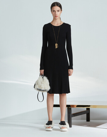 zhuchongyun朱崇恽2018秋冬新款圆领长袖长款针织 黛黑 m