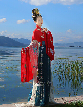 汉服女装锦绣年华重工刺绣唐婚礼敬酒礼服交领襦裙 梦瑶 红色交领上衣