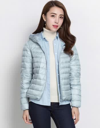 恒源祥羽绒服女轻薄2018秋冬新品女装连帽拉链白鸭绒短款薄外套 浅兰