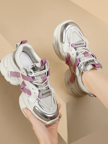 意尔康潮牌今年流行的老爹鞋女款春季新款炸街厚底休闲运动鞋女士旅游