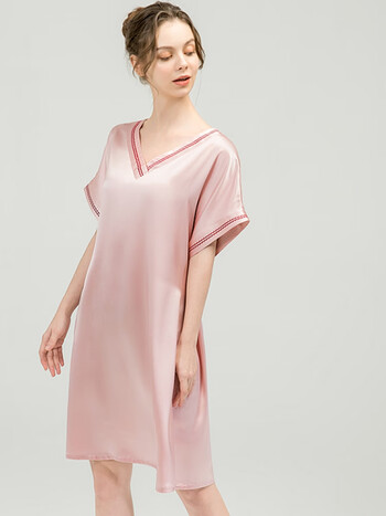 莫代尔桑蚕丝纯色领腰带款短袖睡裙宽松大码家居服高档真丝睡衣女粉色