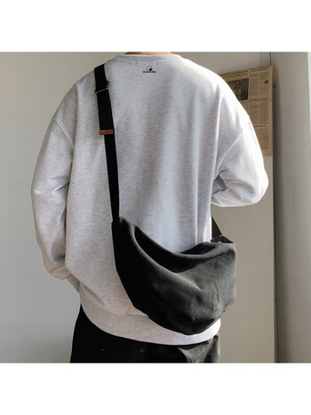 酷奇袋鼠kuqidaishu斜挎包男韩版校园学生新款潮牌单肩包男饺子包日系