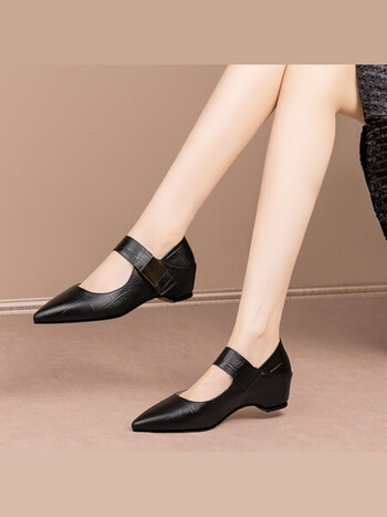 烈雀轻奢坡跟单鞋女2023秋新款浅口内增高女鞋百搭舒适一字带妈妈皮鞋