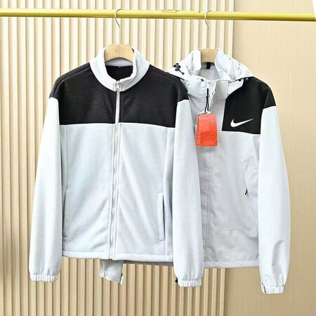 耐克（NIKE）秋冬三合一冲锋衣登山防风防水男女连帽可拆卸户...