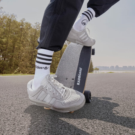 阿迪达斯 （adidas）「面包鞋」COURTIC经典运动板...