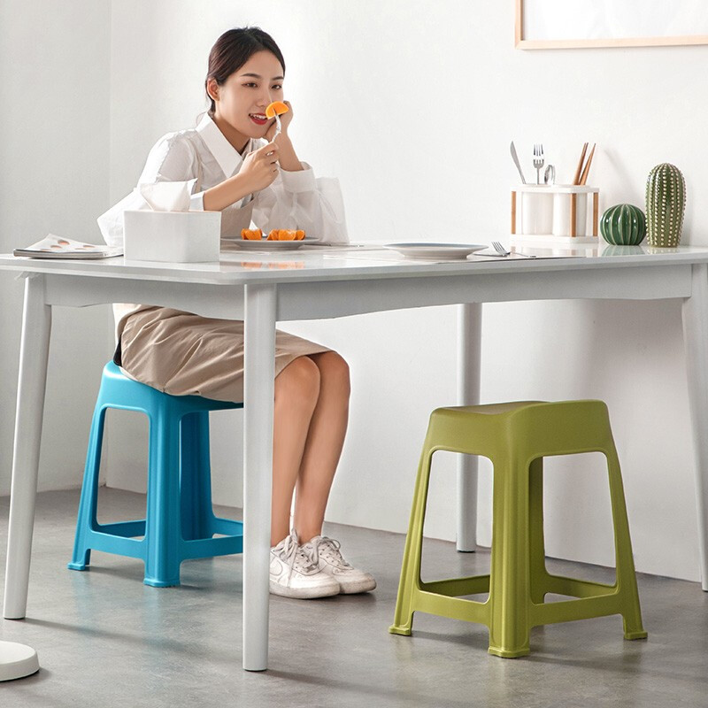 茶花贝壳家用成人塑料凳子防滑板凳简约客厅加厚方凳餐桌高凳 橘色 4个装