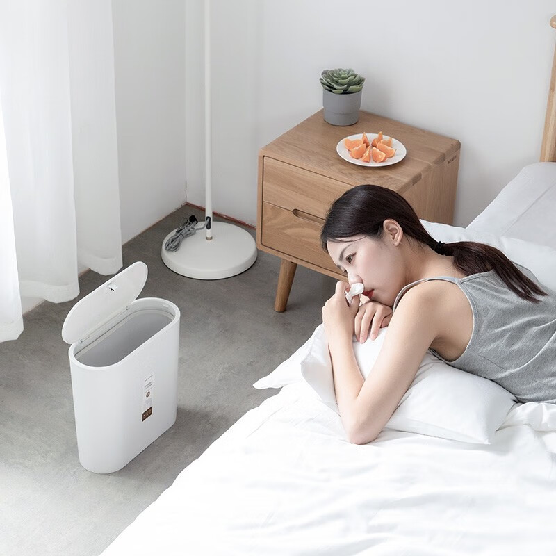 茶花柯琳按压弹盖式垃圾桶大号带盖家用厨房办公室纸篓204003 【10.8L大号窄边垃圾桶】白色