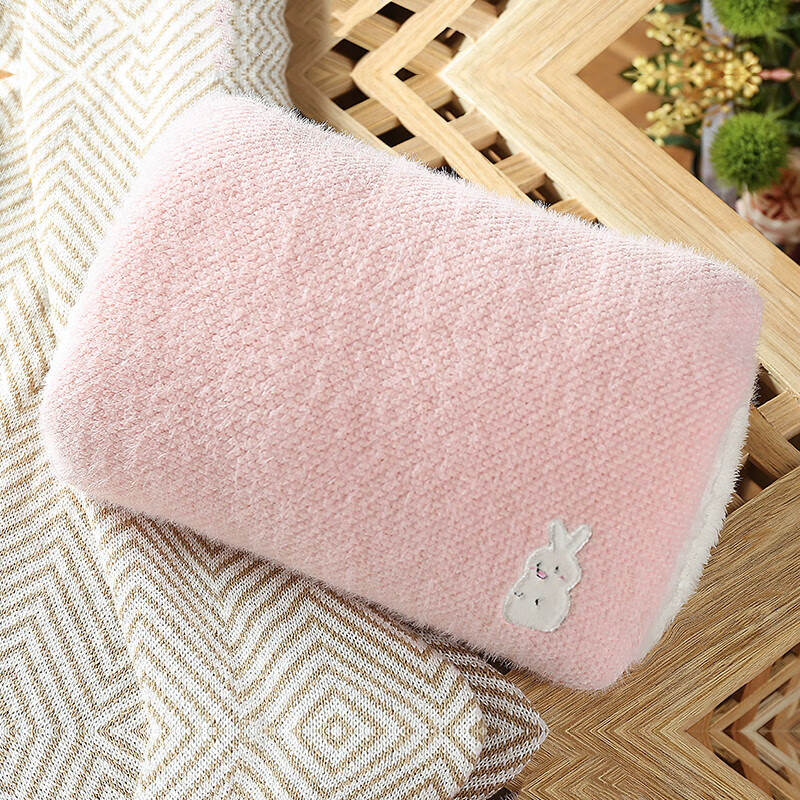 Warm memory hot water bag warm water bag charging explosion-proof water and electricity separation wool meat pink ny20a03