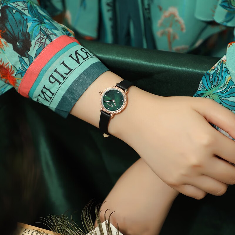 Julius watch Korean women's fashion diamond inlaid small green watch waterproof student women's watch Black Belt green disc ja-1279b