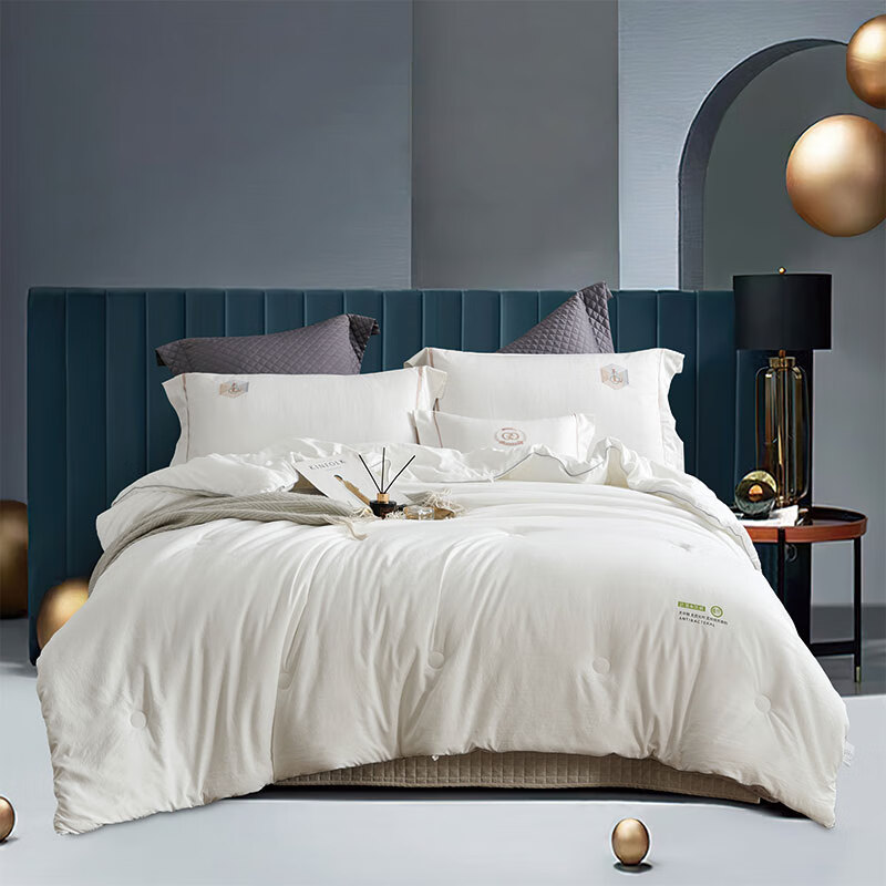 艾逸瑶选 卡莉娜抗菌亲肤四季被JF-24134