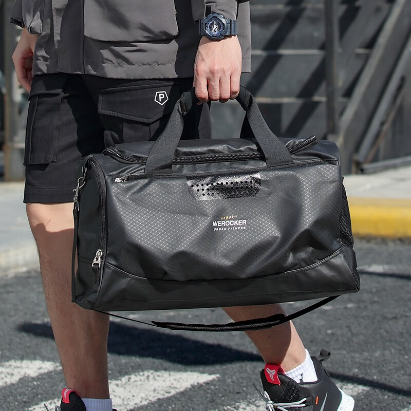 Light rider travel bag men's super large capacity business luggage bag travel bag sports fitness bag men's dry wet separation portable messenger training bag 6681 black