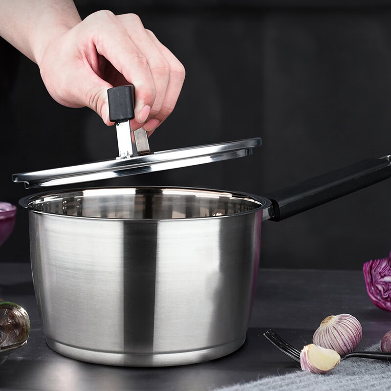 艾逸瑶选 艾厨欧式时尚奶锅18cm CJ-21109