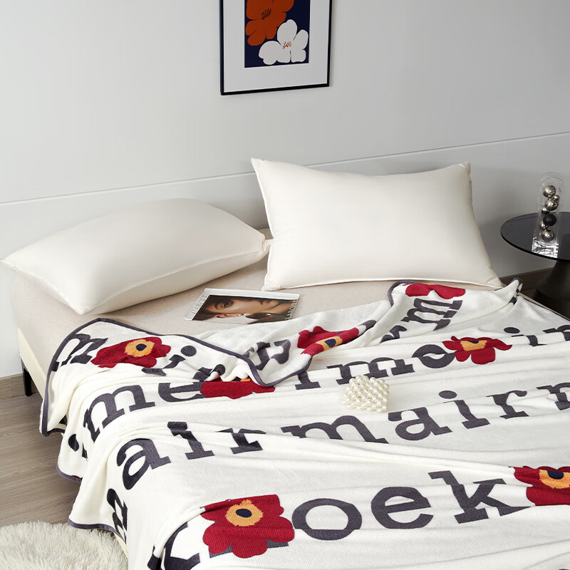 洁丽雅精致法兰绒毯细腻空调毯午睡盖毯一毯多用四季盖毯150*200cm 花趣 150*200cm