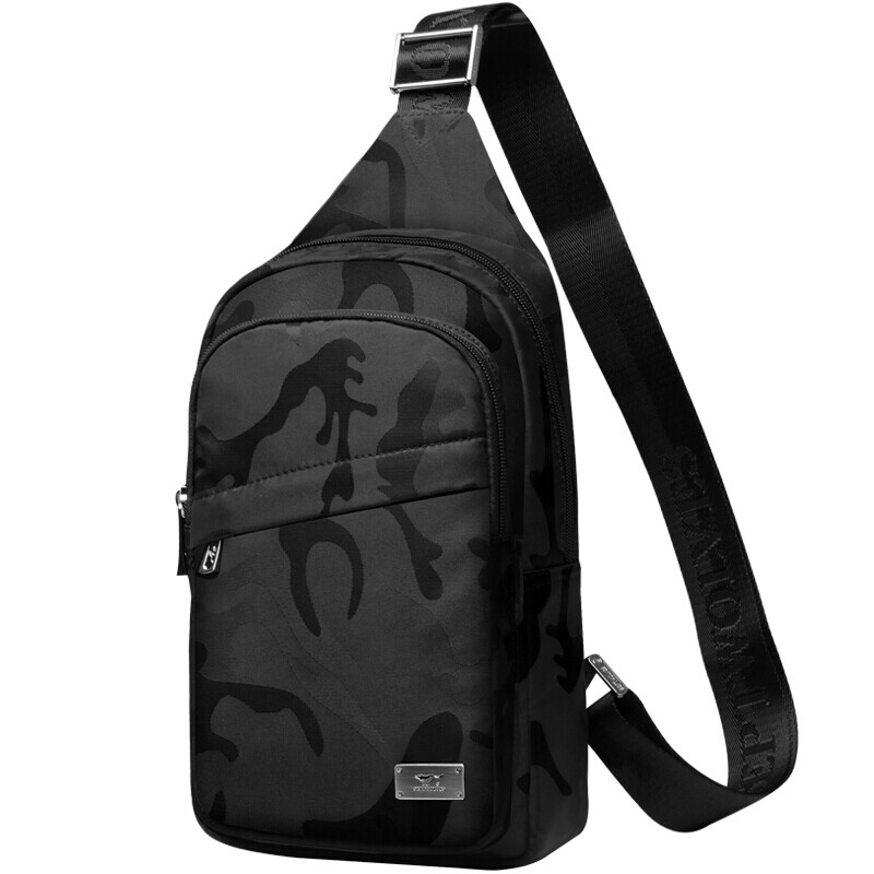 Seven wolves chest bag Single Shoulder Bag Messenger Bag men's outdoor large capacity fashion leisure sports waist bag black camouflage b0802054-101a