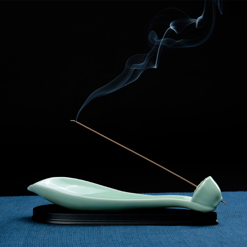 Fuze Tianxia ceramic sandalwood line incense insert household ornaments lotus petal incense seat retro incense dispenser lying incense burner incense path ornaments