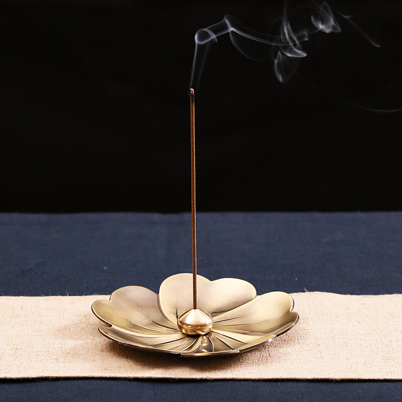 Zhitang Cherry Blossom copper incense plate living room sandalwood lying incense burner point incense plate incense holding aloe line incense burner incense insert incense seat