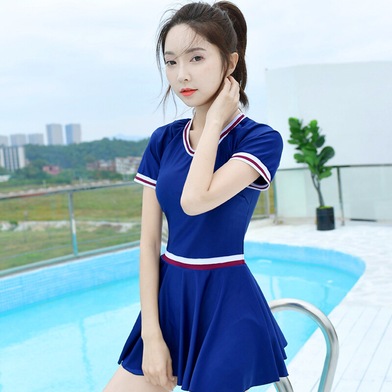 Appropriate skin swimsuit female conservative split skirt style flat angle sexy small chest gathered to cover the belly and show thin bubble hot spring Student Korean swimsuit blue m