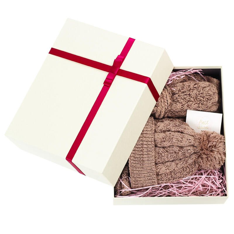 677888 hat scarf gloves three piece winter women's suit gift box with greeting card one size