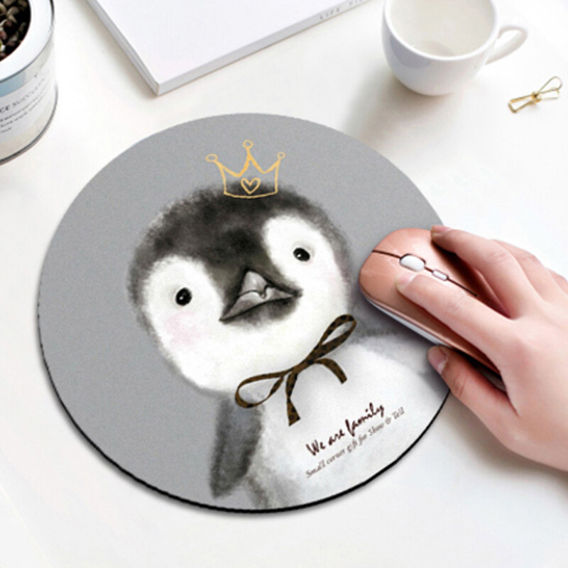 Lingmei creative mouse pad small cute personality small fresh Office Mouse Pad anti-skid lock edge washable round game mouse pad Penguin