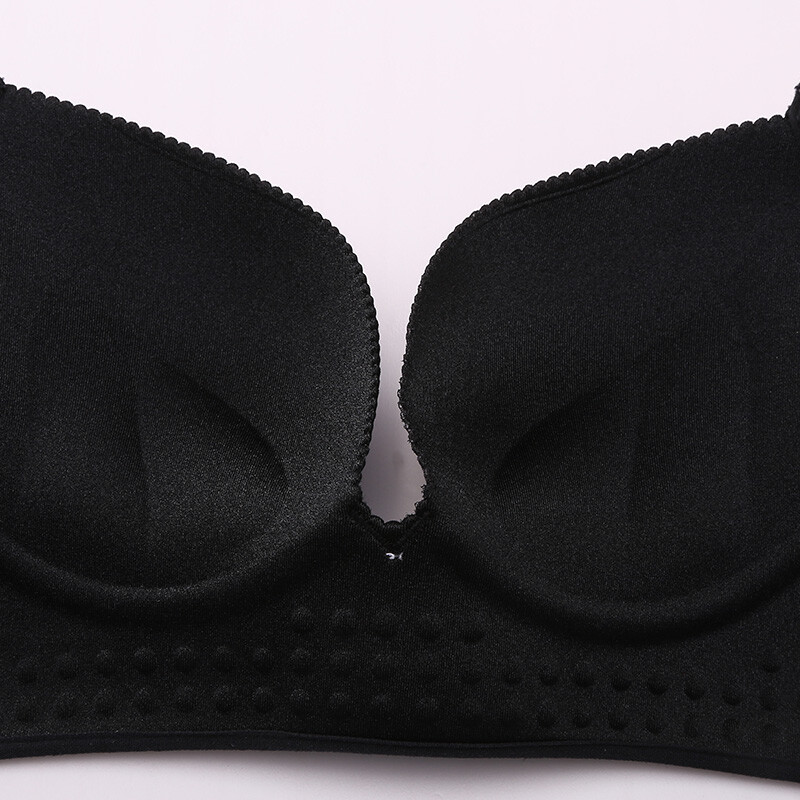 都市丽人一片式无痕无钢圈文胸光面3/4杯女士内衣聚拢调整文胸yb6416