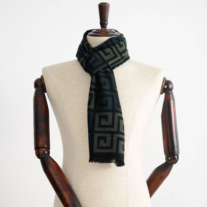 知颜琪 高档男士 英伦商务 冬季新款 韩版 围巾 万字花系列绿色