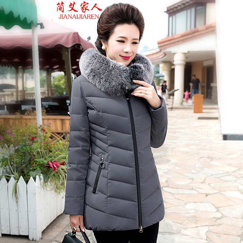 简艾家人服饰旗舰店