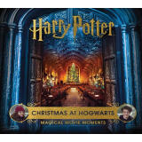 英文原版 哈利波特 霍格沃茨的圣诞节 电影剪贴簿 周边互动书 Harry Potter - Christmas at Hogwarts: A Movie Scrapbook