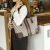 漫莉琼斯2022新款韩版时尚印花托特包大容量单肩包简约手提女包通勤包送老婆情人节生日礼物 咖啡色