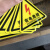 有点危险标识 有电危险警示贴 三角形 安全标识牌 当心触电 贴纸 当心触电 10x10cm