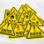 有电危险警示贴当心触电标识机械伤人标志牌 PVC注意安全标牌 危险废物 5x5cm