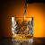 曼薇 欧式威士忌酒杯套装水晶玻璃啤酒洋酒杯XO烈酒杯古典方形宽口杯 方角款酒杯 6只+（金色）不锈钢杯架