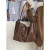 酷奇袋鼠（KUQIDAISHU）大容量包包女2024新款休闲质感软皮通勤包时尚单肩包托特包 啡色