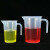铸固 加盖塑料量杯 实验室带把手pp透明刻度杯塑料带盖测量杯计量杯 3500ml加盖 