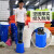 访客 塑料水塔【120L蓝色大号】水桶加厚储水桶储存水罐蓄水箱PE塑料搅拌桶化工桶（带盖，带提手）