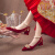 鞋柜达芙妮集团旗下婚鞋女秀禾主婚纱两穿新款中式红色高跟鞋女 酒红色粗跟4厘米 35