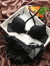 猫惑（MAOHUO）原创前扣维多利亚内衣女性感蕾丝胸罩小胸聚拢文胸套装美背品牌 黑色套装 36B=80B