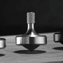 指尖陀螺盗梦空间陀螺无阻力小旋风成年减压玩具手指旋转解压神器抖音网红同款 银色