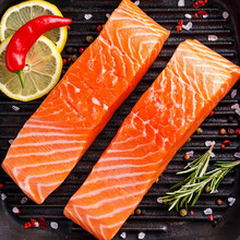 西域果园天蕴三文鱼新疆天山三文鱼新鲜三文鱼刺身食材保鲜装烟熏三文鱼开袋即食 三文鱼烟熏片