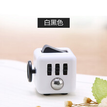减压骰子魔方抗烦躁焦虑发泄无聊多动症玩具解压神器 白黑色 1个装