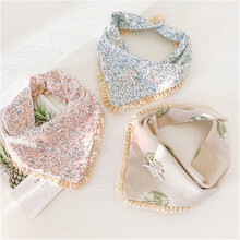女宝宝三角口水巾棉婴幼儿童围嘴兜蕾丝花边双层按扣围巾韩版 3条装 粉蓝绿碎花