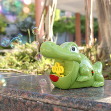 儿童全自动吹泡机宝宝户外玩具网红泡泡机 网红泡泡机大泡泡 绿色鳄鱼