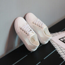 乔·丹(中国)专卖儿童帆布鞋夏季软底男童透气网面网红板鞋女童镂空小白鞋新品 白色 26