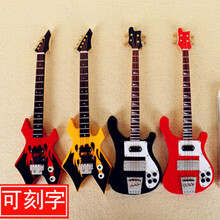 京炫（JINGXUAN)电贝司电吉他电贝斯乐器模型摆件配娃娃兵人用送男女朋友七夕礼物 20厘米C款【黑白色】【一】